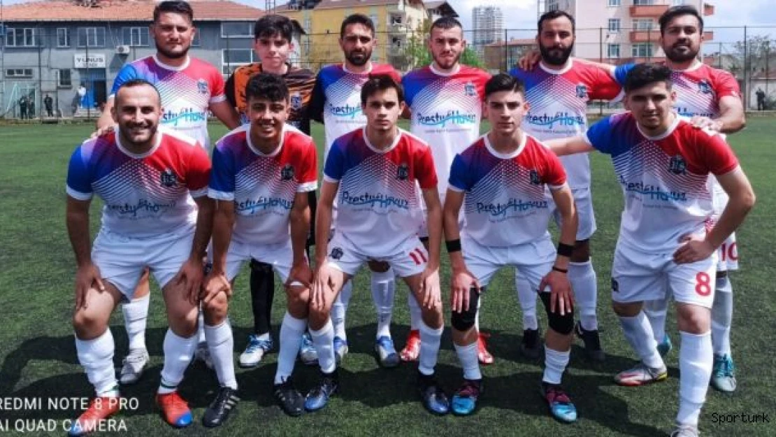 Üç penaltılı maçta gülen Rüzgarlıbahçespor
