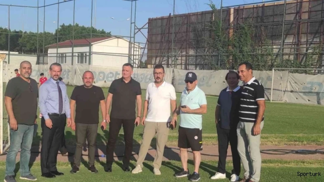 Başkan Çetin sahaya indi