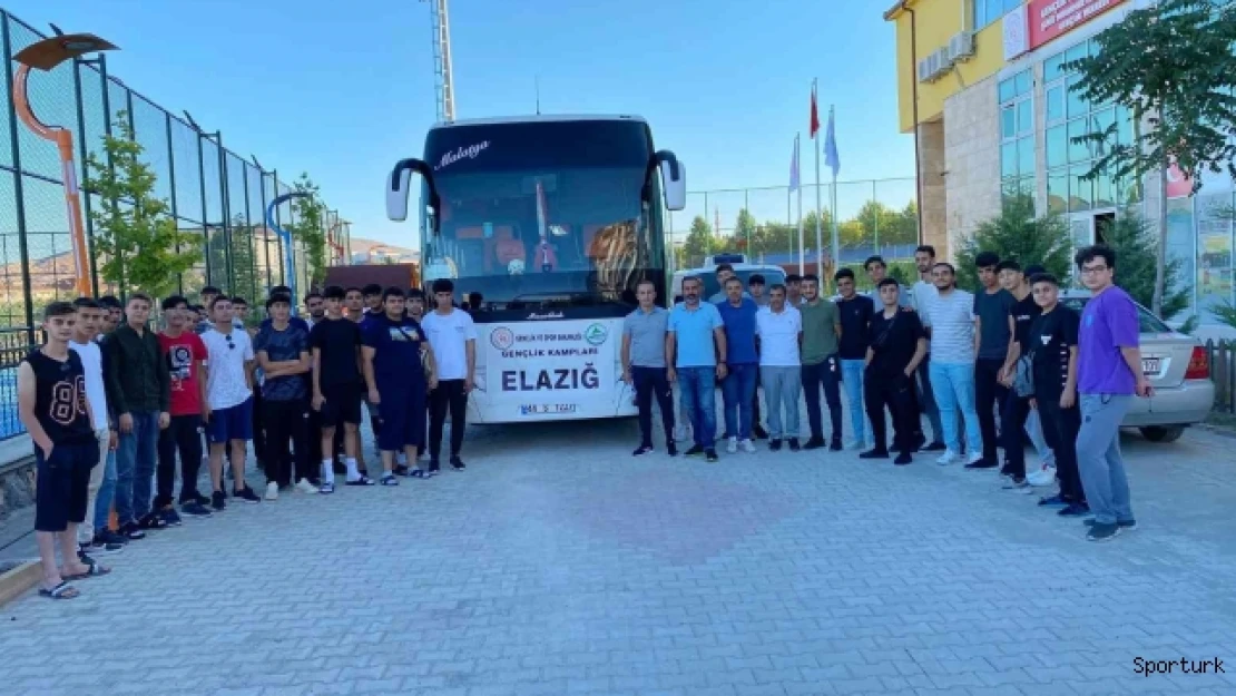 Elazığlı gençler Akdeniz'de