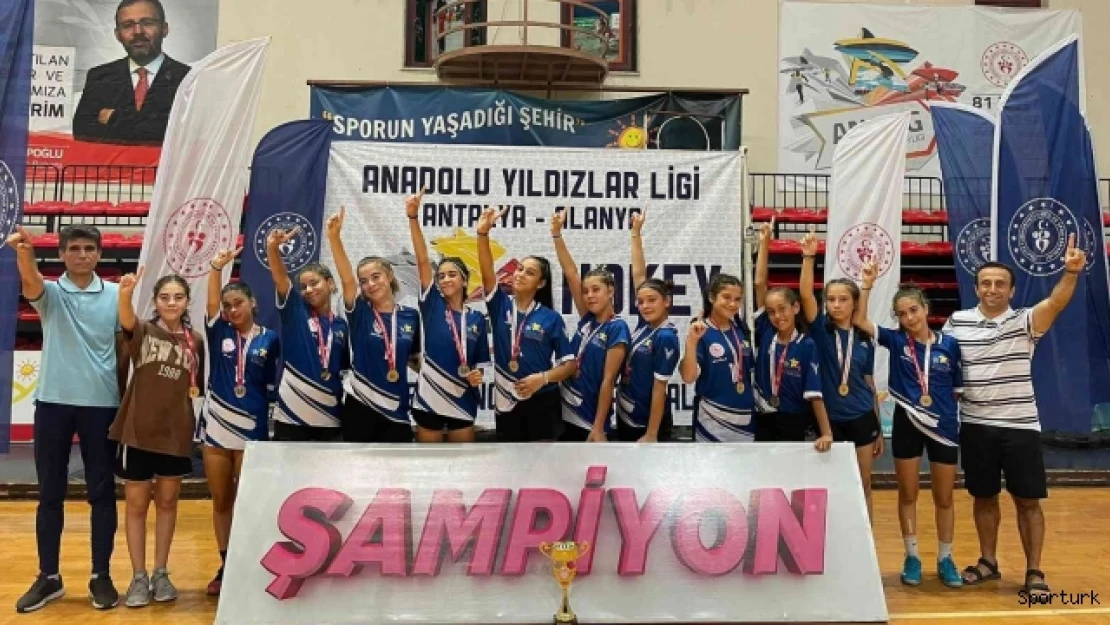 Muğla Kız Hokey Takımı Türkiye şampiyonu oldu