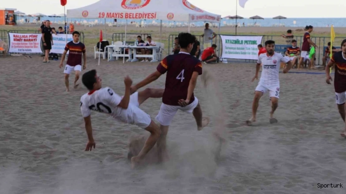 19 Mayıs'ta plaj futbolu