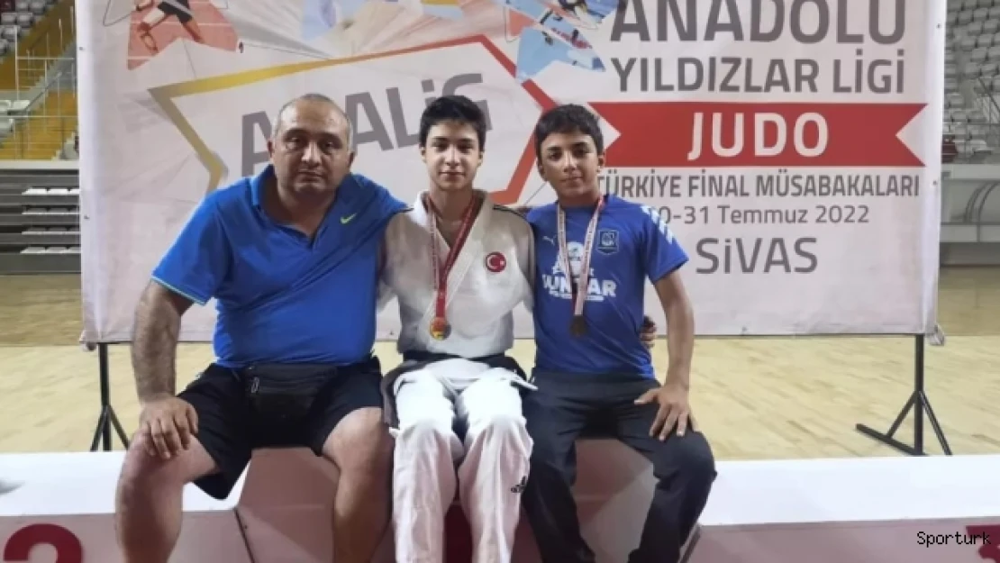 ANALİG Türkiye Finali'nde Yunusemre fırtınası