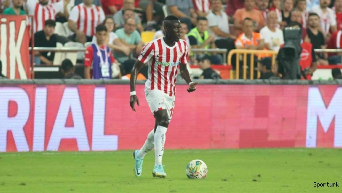 Antalyaspor'da Ndao, Kasımpaşa maçında forma giyemeyecek