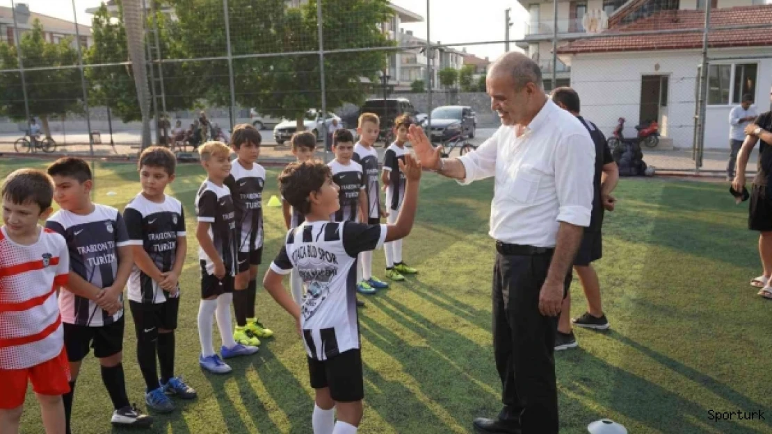 Başkan Uzundemir'e spora katkı teşekkürü