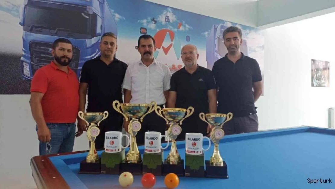 Bozüyük'te 3 bant bilardo turnuvası yapıldı