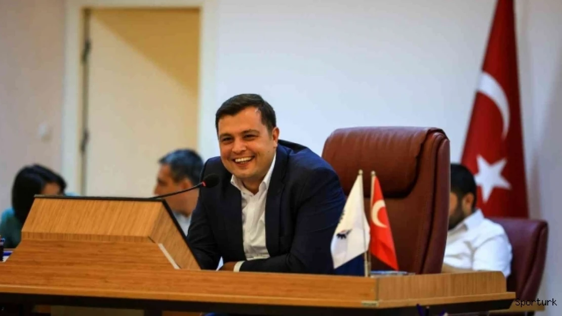 Futbolcu kızlar Uşak'ın gururu oldu