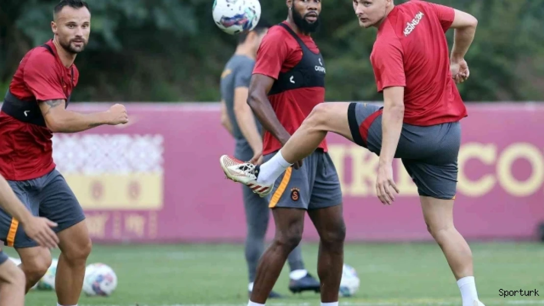 Galatasaray, orta ve şut çalıştı