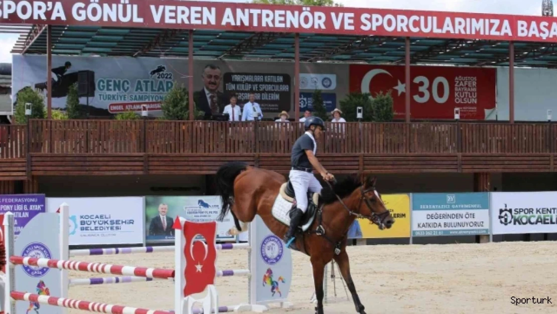 Genç Atlar Şampiyonası Kocaeli'de gerçekleştirildi