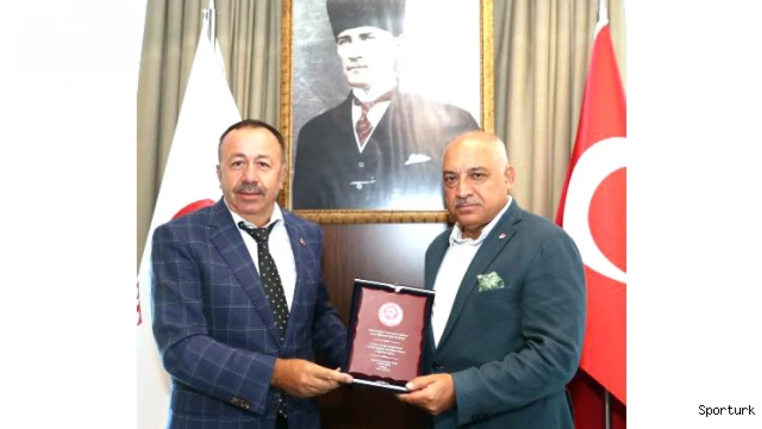 Gökçe'den Büyükekşi'ye plaket
