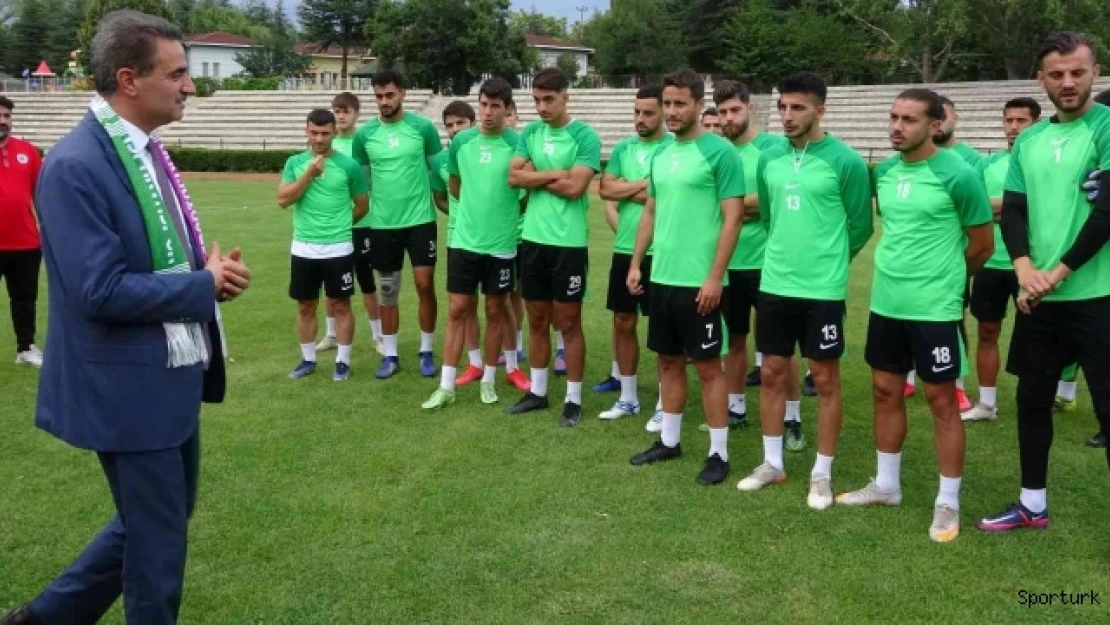 Isparta Valisi Aydın Baruş: " Isparta 32 Spor, kent için önemli bir marka"