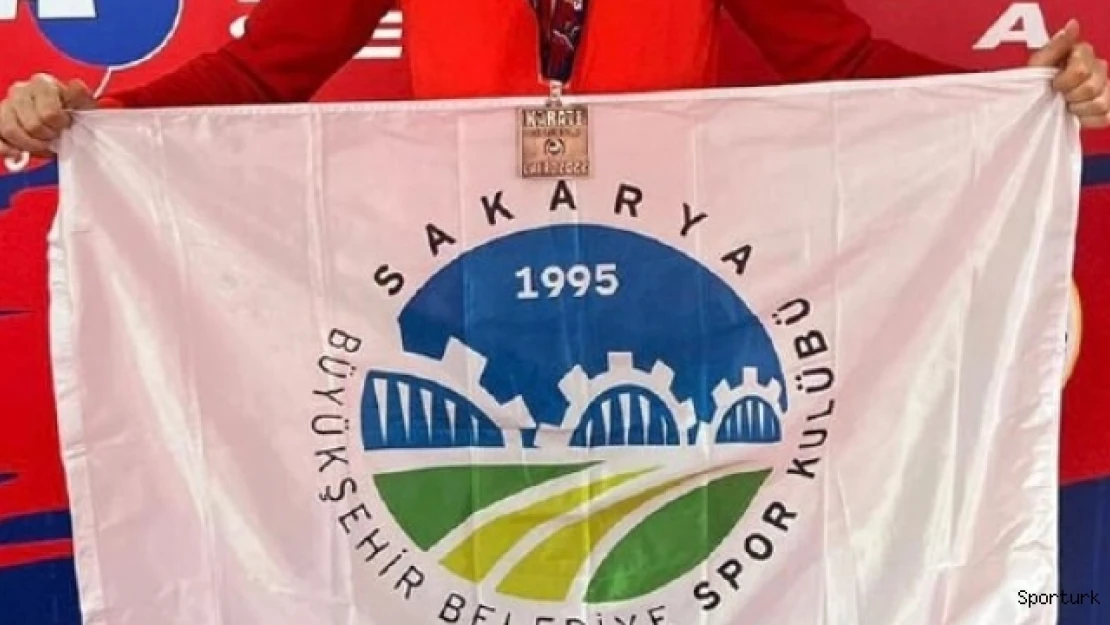 Karatede Milli gurur