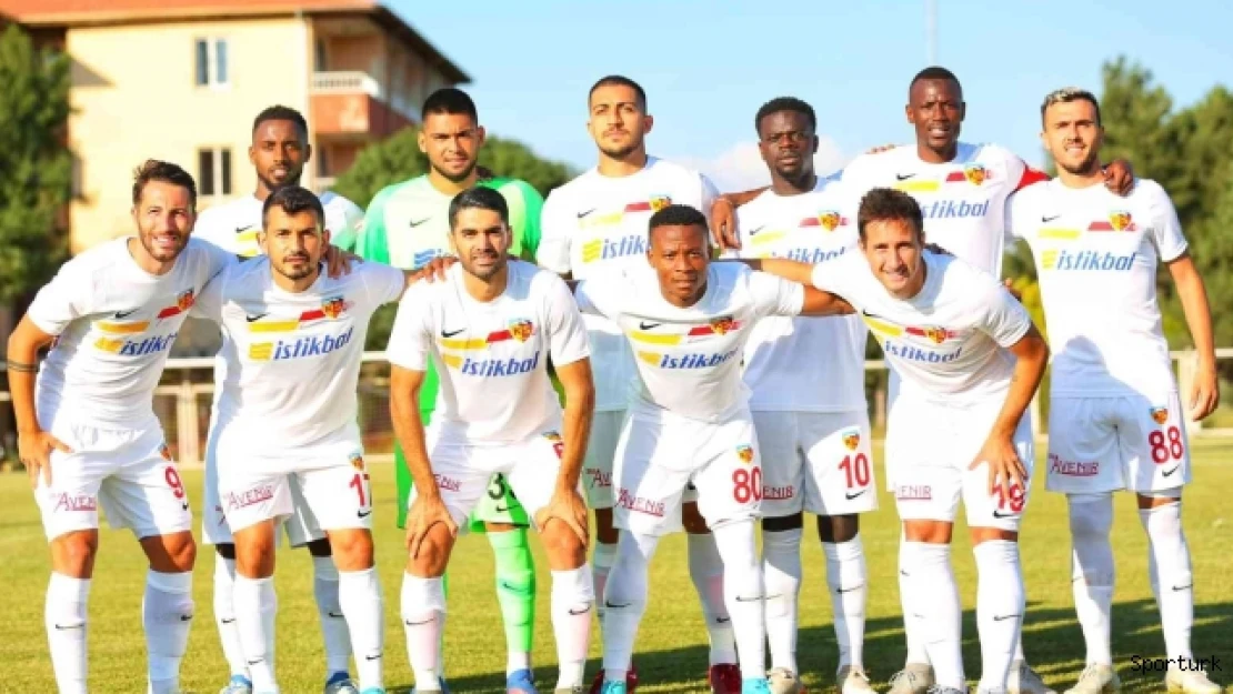 Kayserispor 15 yabancı futbolcusuna lisans çıkardı