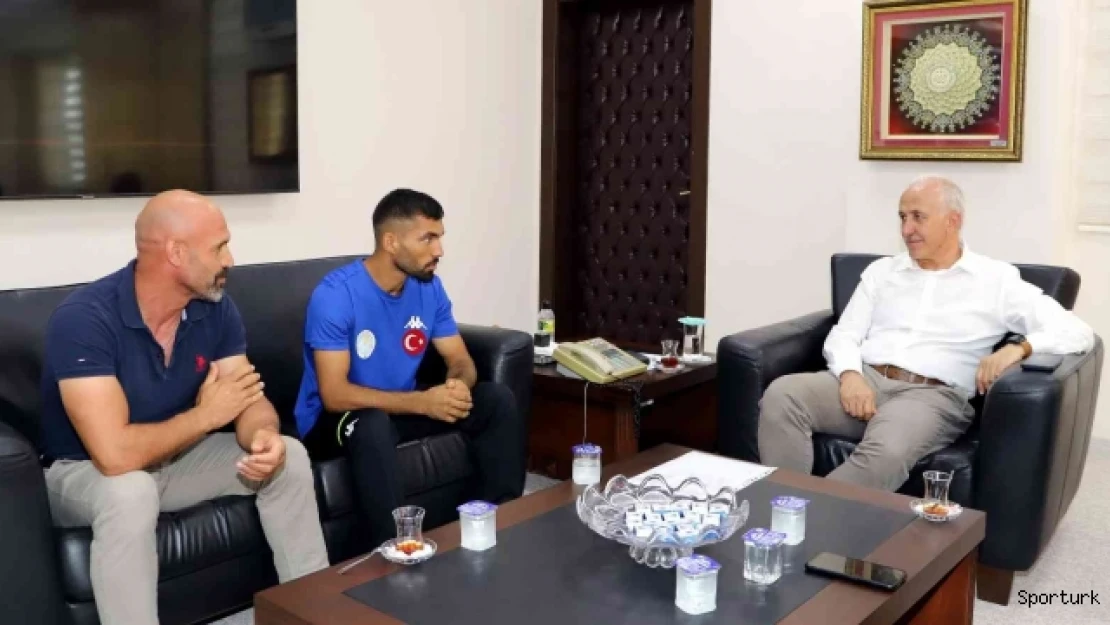 Kick Boks sporcusu Hatip, Konya'dan madalya ile dönmek istiyor