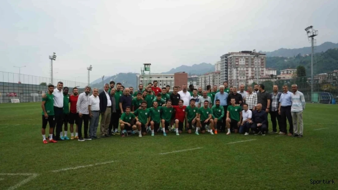 Rizespor antrenman öncesi koç kesti