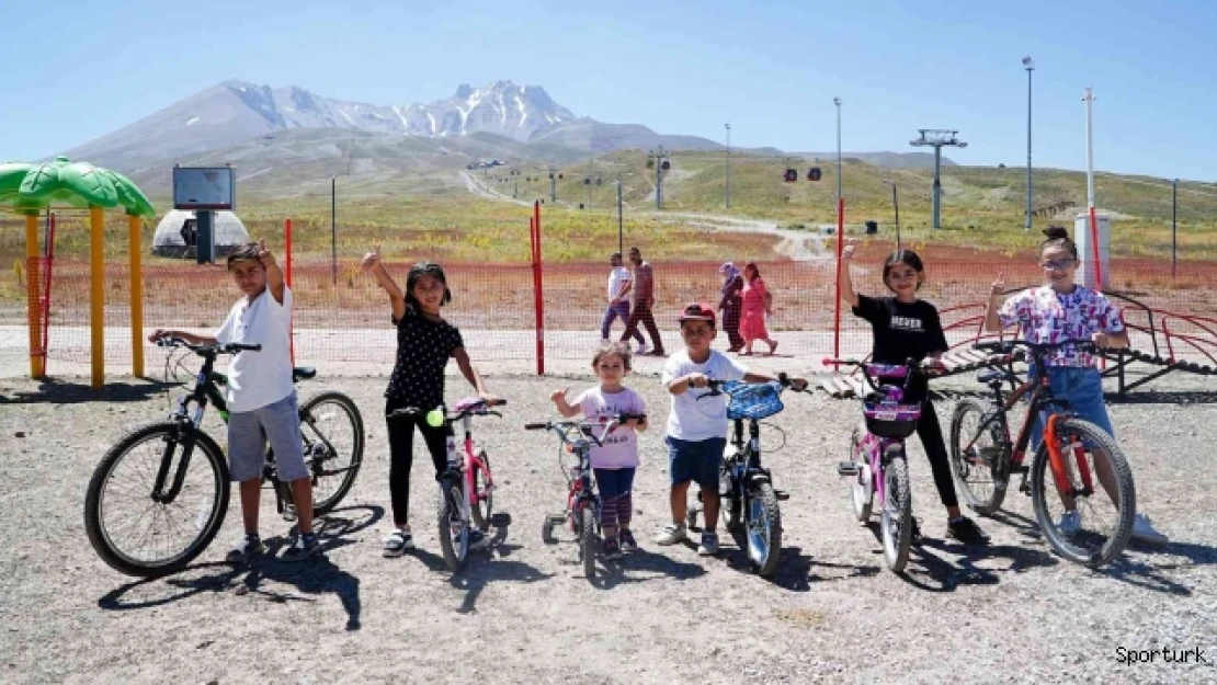 Şampiyon bisikletçiler Erciyes'te yetişecek