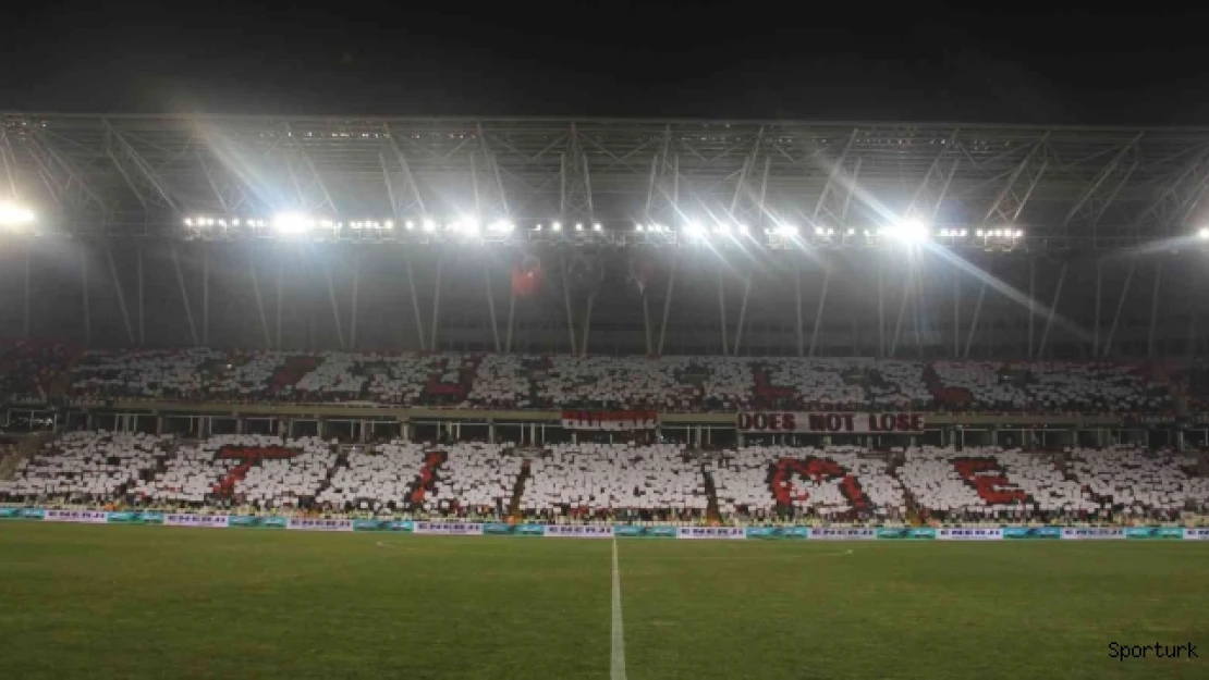 Sivasspor taraftarlarından koreografi