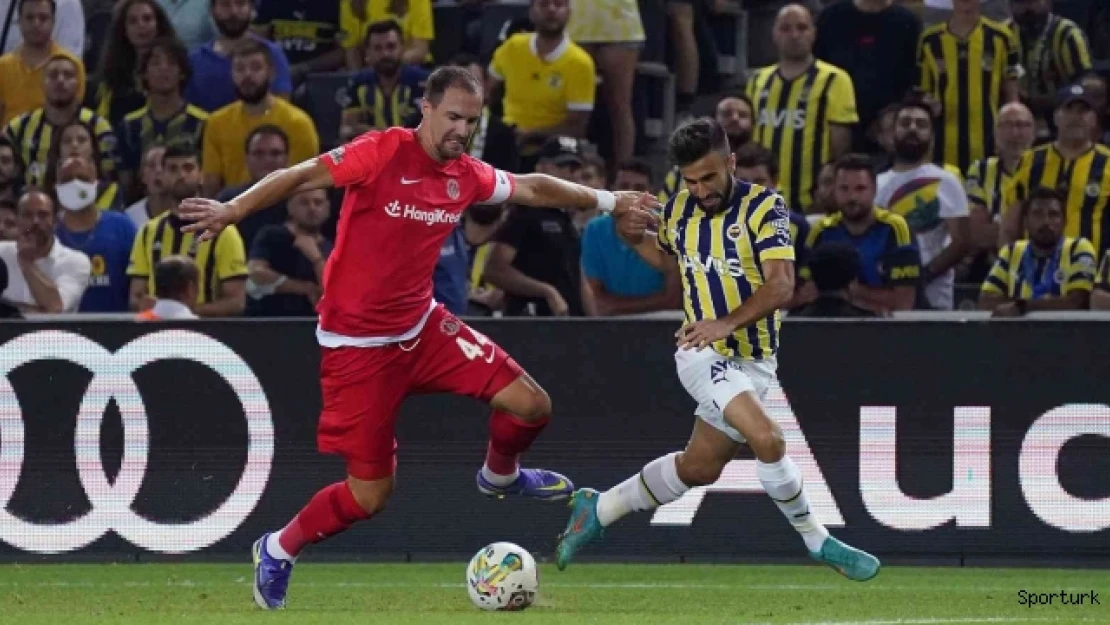 Spor Toto Süper Lig: Fenerbahçe: 2 - Ümraniyespor: 1