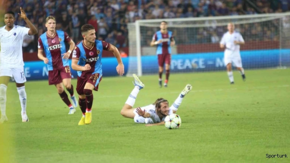 UEFA Şampiyonlar Ligi: Trabzonspor: 0 - FC Kopenhag: 0