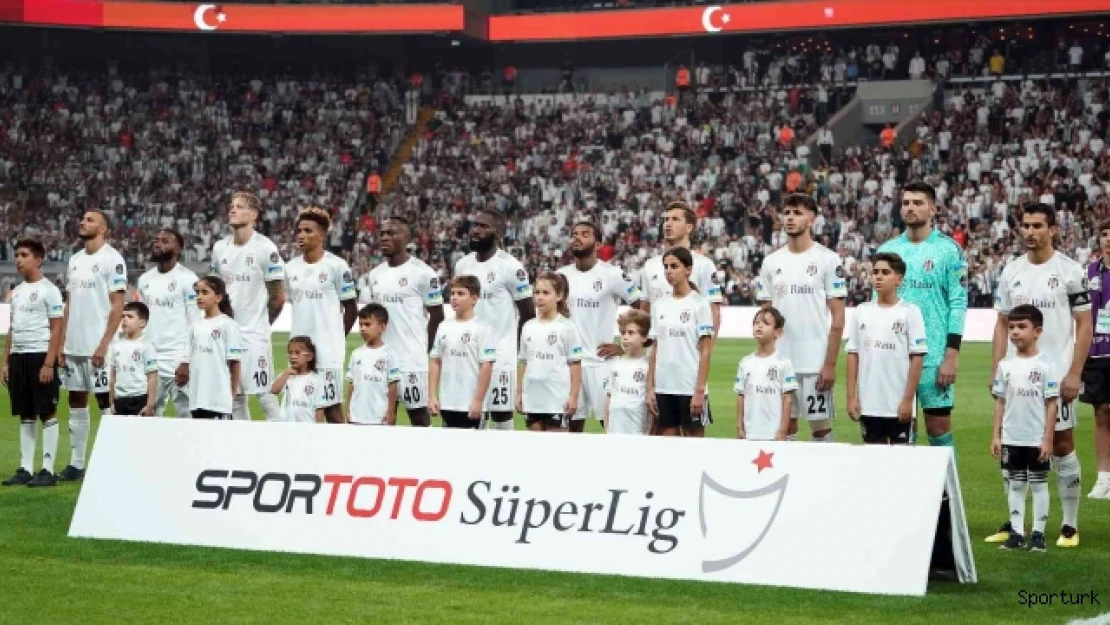 Vodafone Park'ta tribünler full çekti