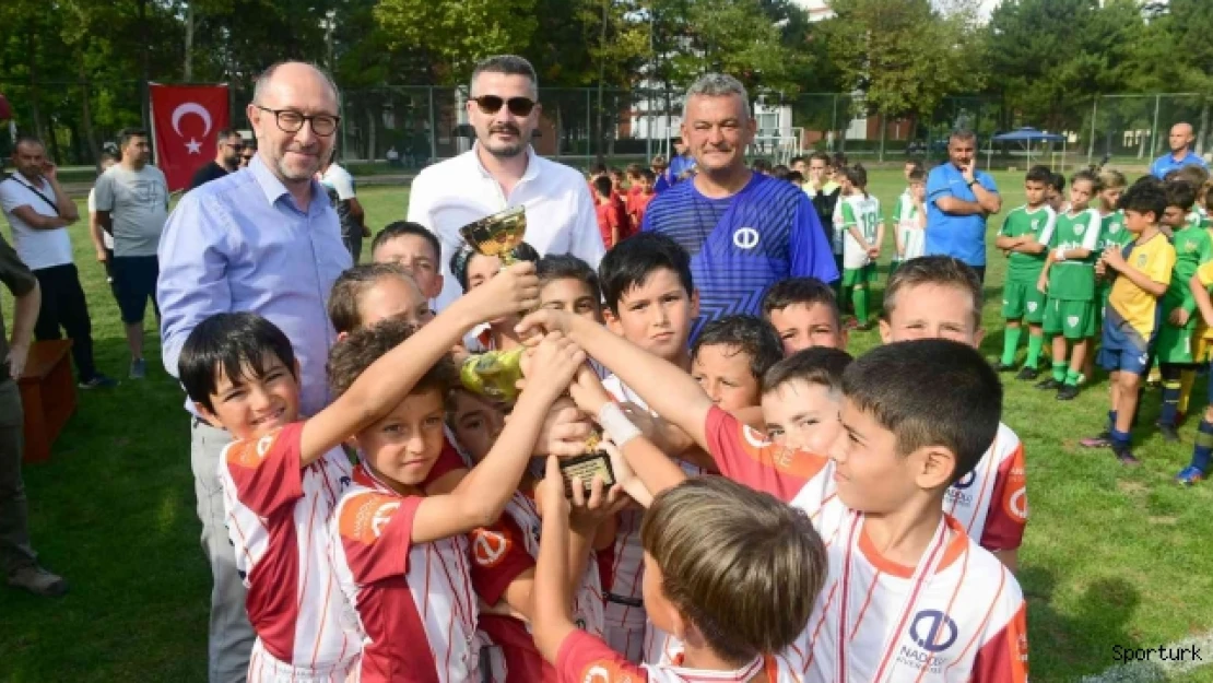 Zafer Turnuvası'nda dostluk kazandı