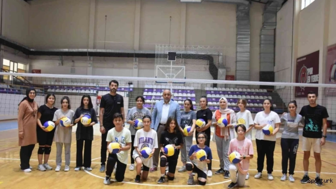 Afyonkarahisar'da ücretsiz spor eğitimleri devam ediyor
