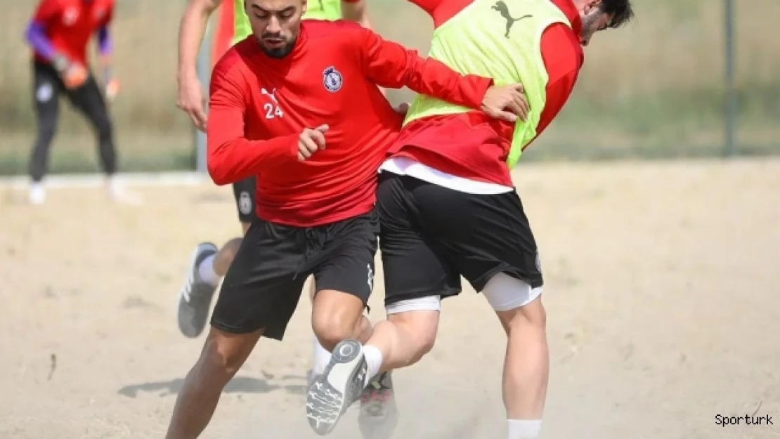 Afyonspor kum sahada kuvvet ve kondisyon antrenmanı yaptı