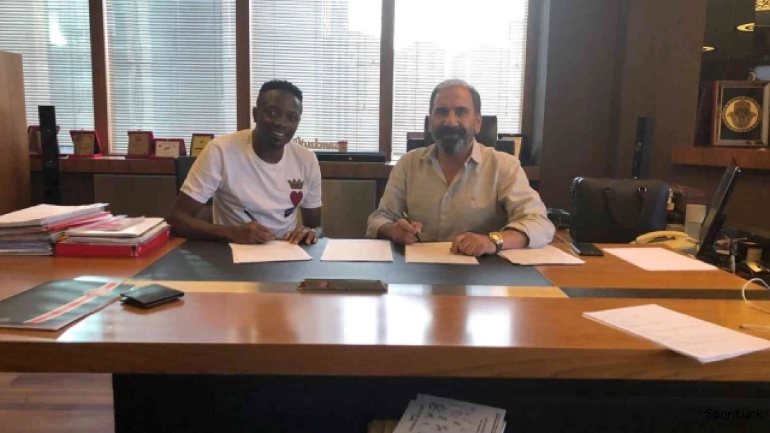 Ahmed Musa Sivasspor'a imzayı attı