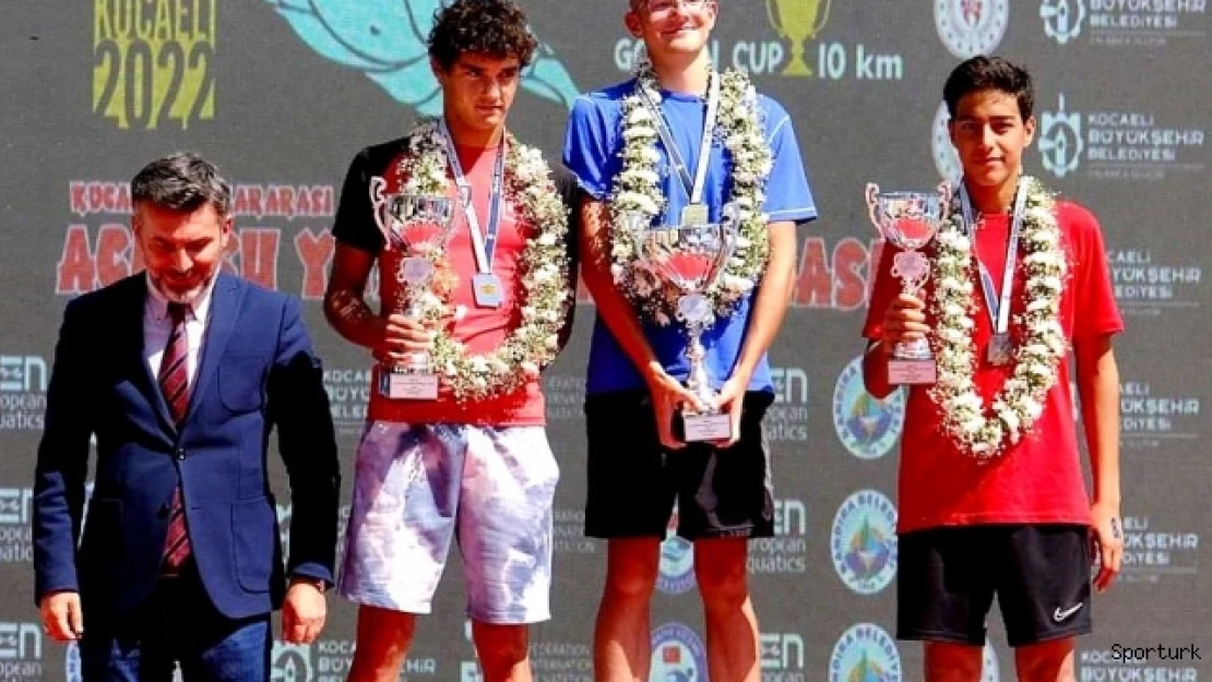 Antalyasporlu yüzücüler Golden Cup 2022'de kürsüde