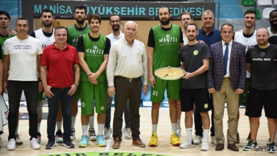 Başkan Güzgülü'den 'Potanın Tarzanları'na tatlı ziyaret