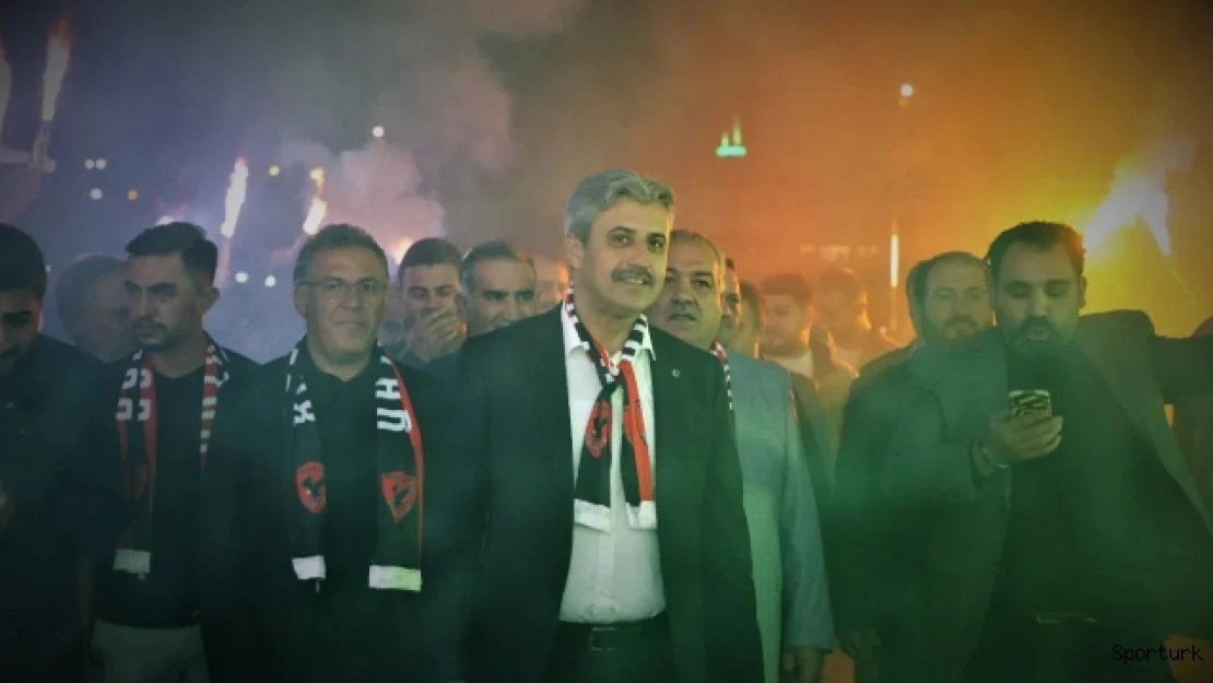 Başkan Köse taraftarla bir araya geldi