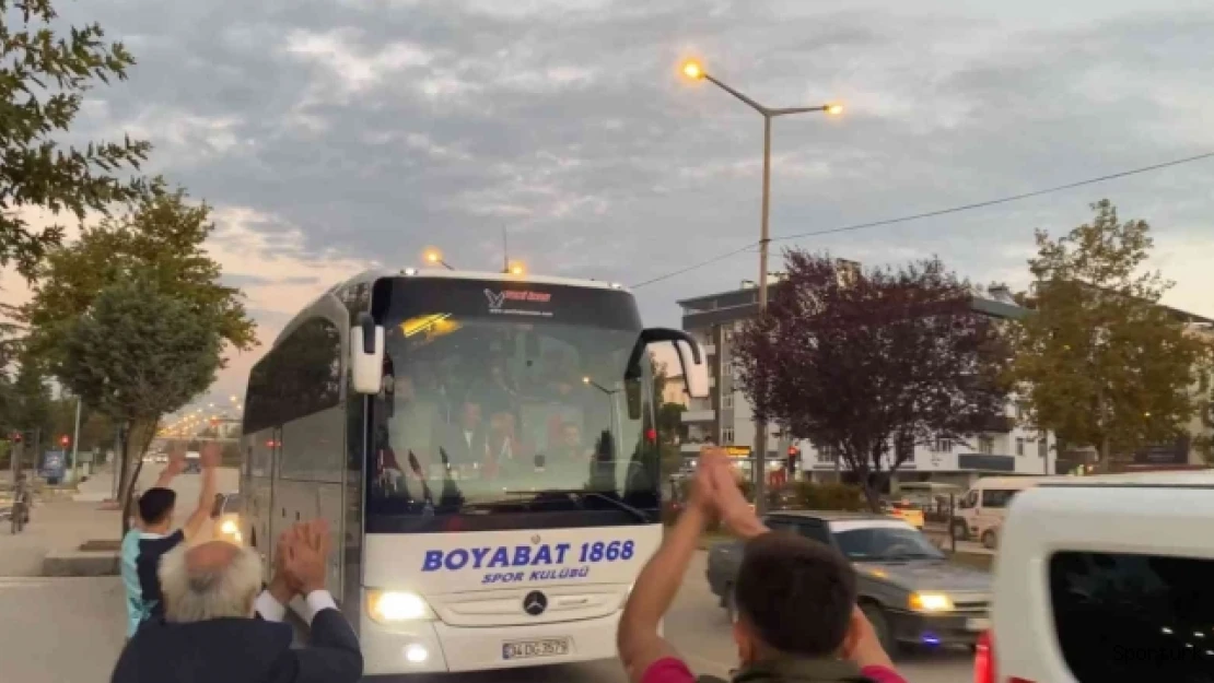 Bursaspor'u eleyen Boyabat 1868 Spor'a coşkulu karşılama