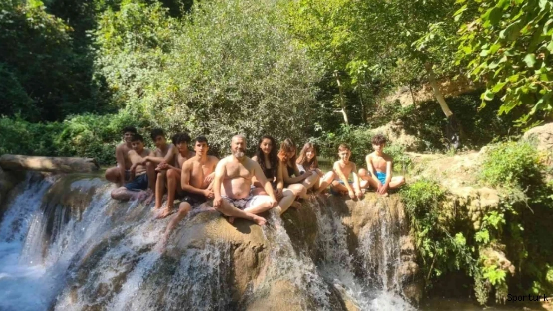 Dövüş sporcuları Gürleyik Şelalesi'nde kamp yaptı
