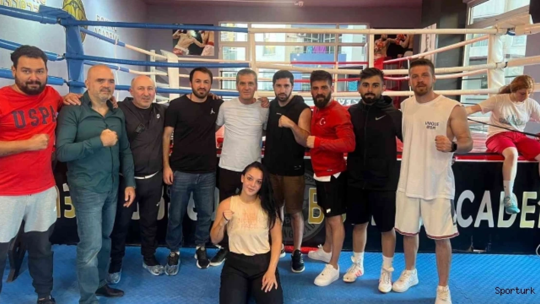 Dünya Şampiyonluğu kemer maçı ile galibiyet serisine devam etmek istiyor