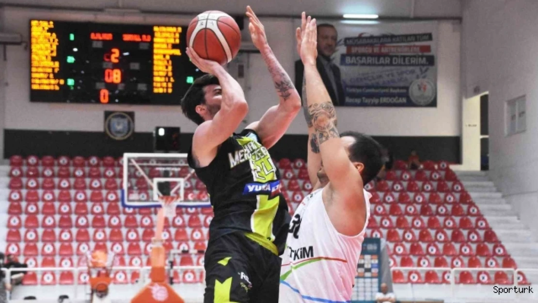 Ege Cup'ta ilk maç Aliağa Petkimspor'un oldu