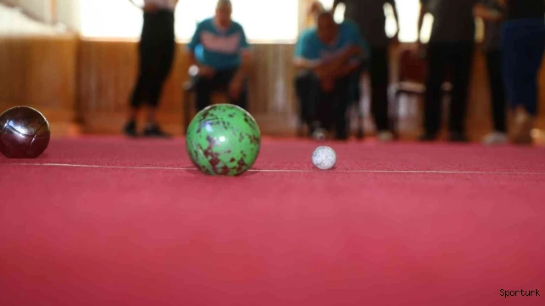 Elazığ'da 'Yetişkin Gençler Bocce Turnuvası' bölge müsabakaları sürüyor