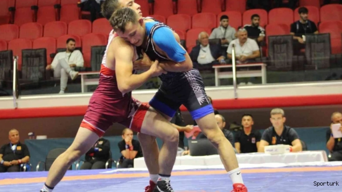 FISU'da Türk sporculardan madalya şovu