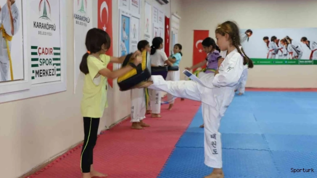 Karaköprü'de spor kursları devam ediyor