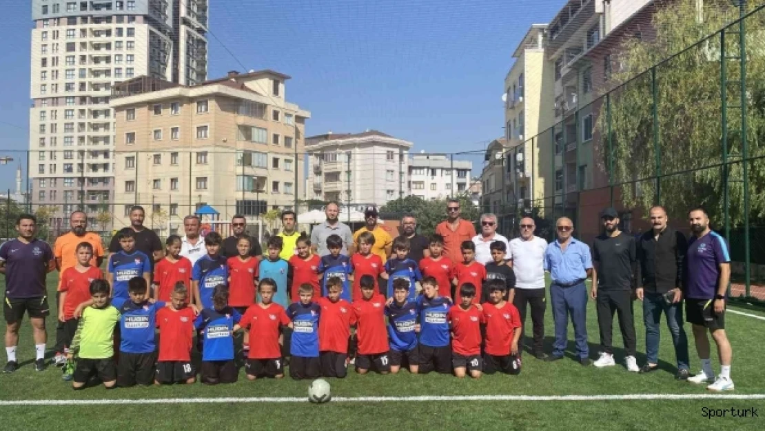 Kartal Belediyesi'nden futbolun efsane ismi Metin Oktay'a vefa turnuvası