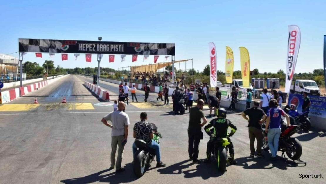 Kepez'de motodrag yarışı nefesleri kesti