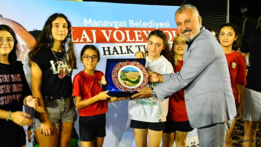 Manavgat'ta plaj voleybolu şöleni sona erdi