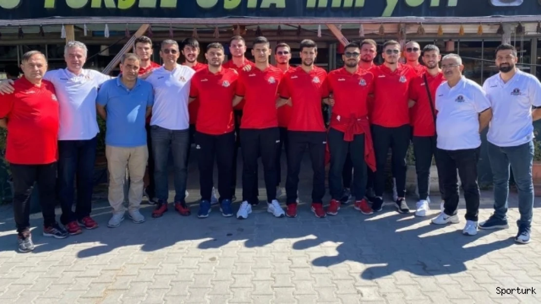 Mihalıççıkspor Süper Lig'deki ilk maçı için yola çıktı