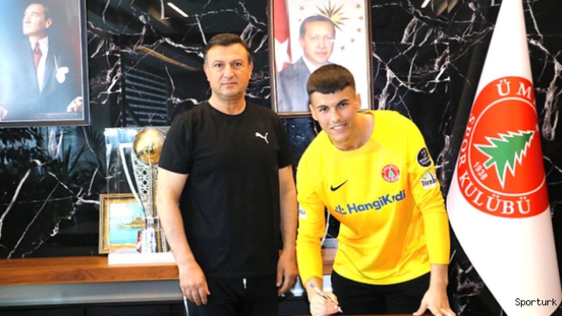 Onur Yıldırım'dan profesyonel imza