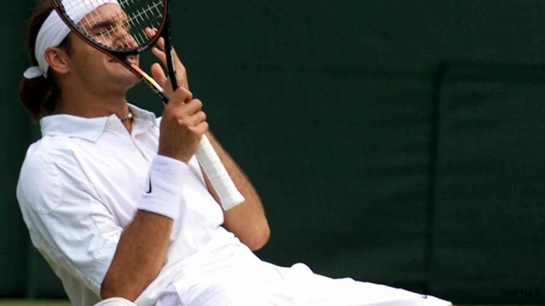 Roger Federer kortlara veda ediyor