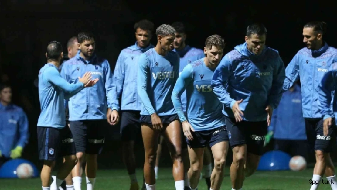 Trabzonspor yağmur altında çalıştı