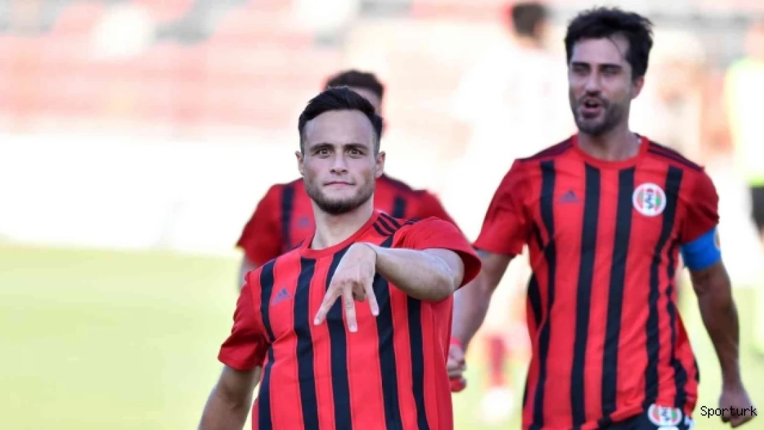 Turgutluspor evinde 3 puanı 3 golle aldı