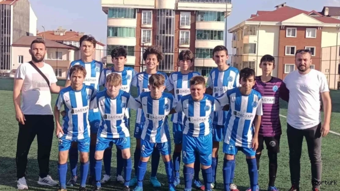 U14 Gençler Ligi'nde 1299 Bilecik Kulübü rüzgarı esti