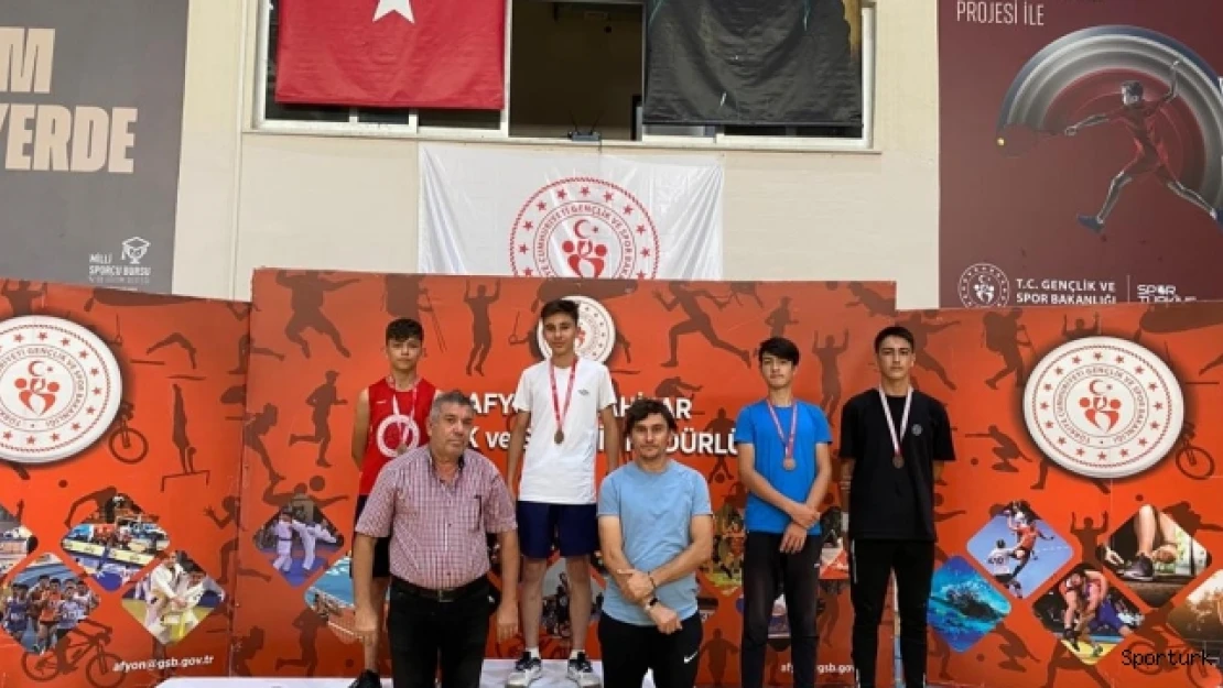 Zafer Haftası Badminton Turnuvası sona erdi