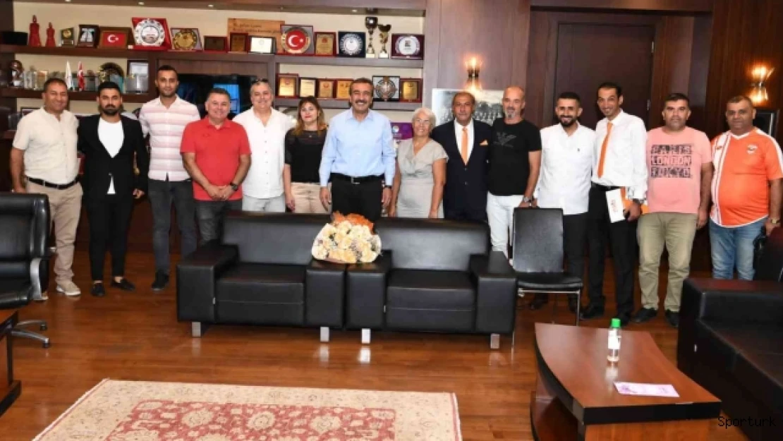 Başkan Çetin: &quotAdanaspor'u Süper Lig'de görmek istiyoruz"