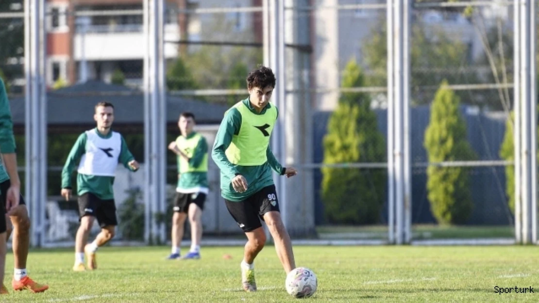 Bursaspor'da Tarsus İdman Yurdu maçı hazırlıkları başladı