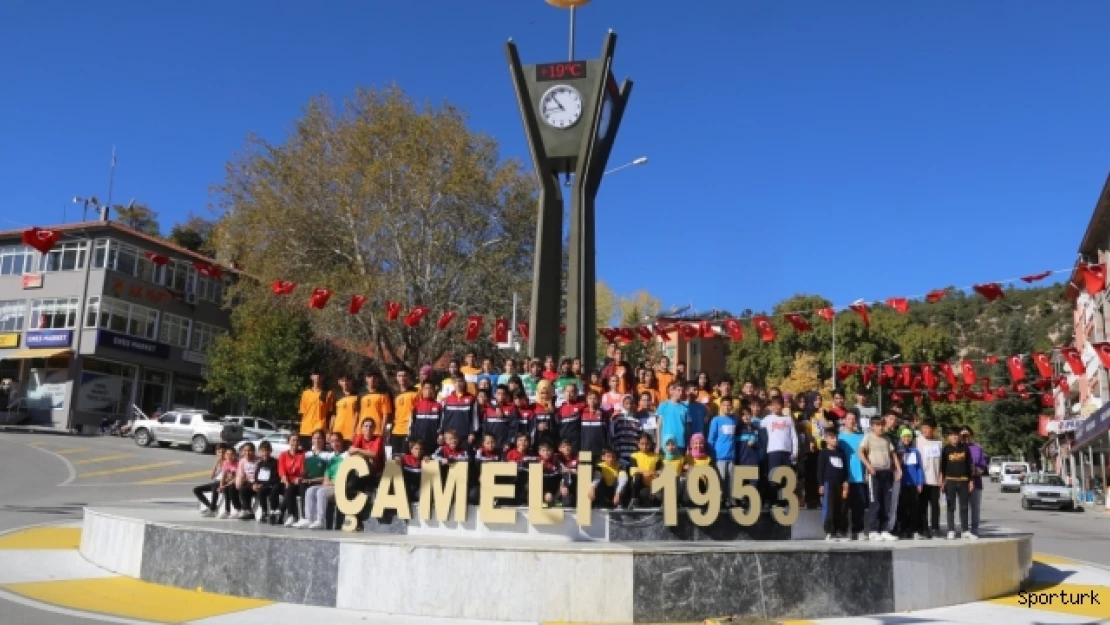 Çameli'nde Cumhuriyet Koşusu yapıldı